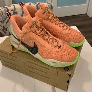 Very Gently Used Nike Cosmic Unity Shoes Size 11